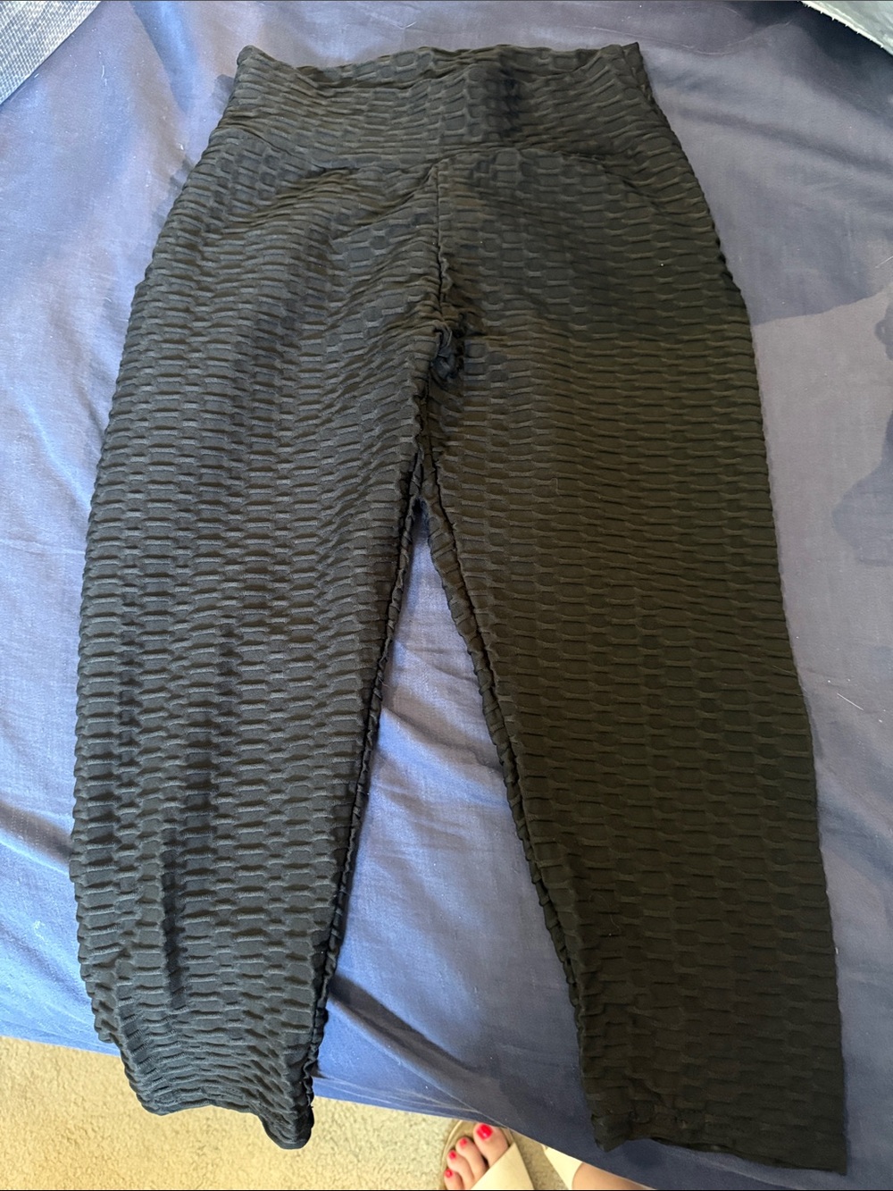 Black Textured High-Waist Leggings - Size S